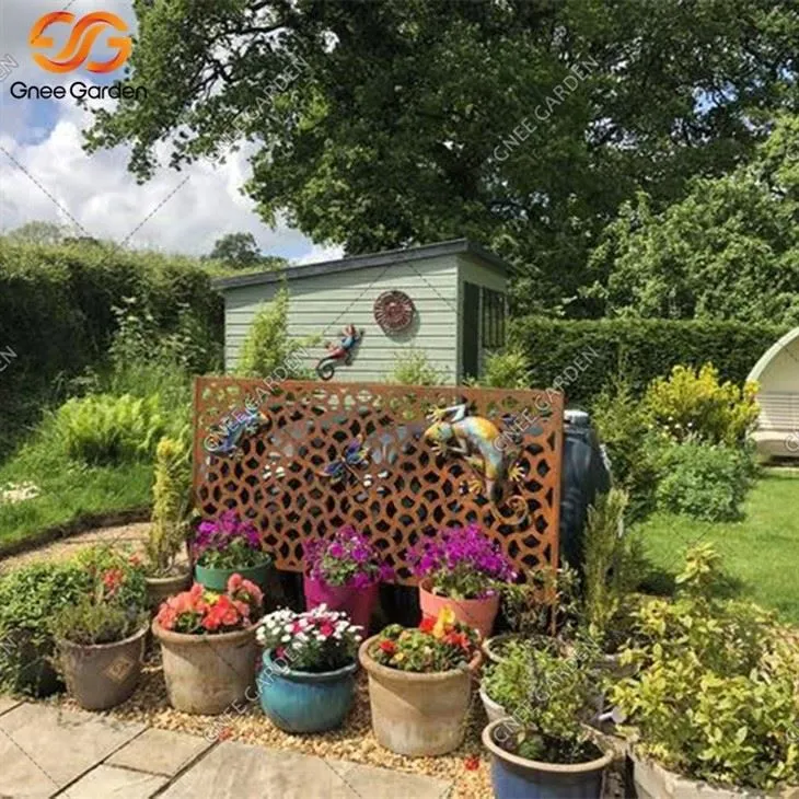 Corten garden panels