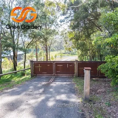 Ușă de poartă metalică din oțel Corten