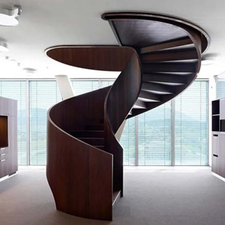 Treapta în spirală de oțel de intemperii