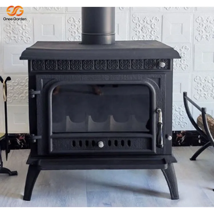 Semineu de sine statator cu lemne